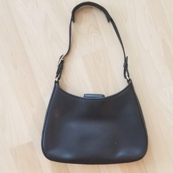 Coach Handbags - Vintage Coach leather purse - black